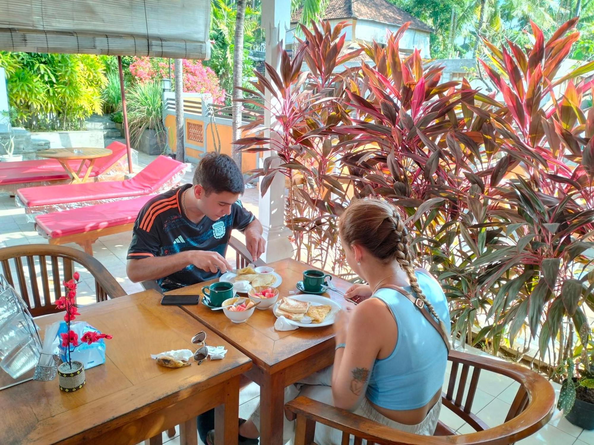 Kaia Lovina Guest House المظهر الخارجي الصورة